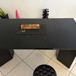 Dinning Table 