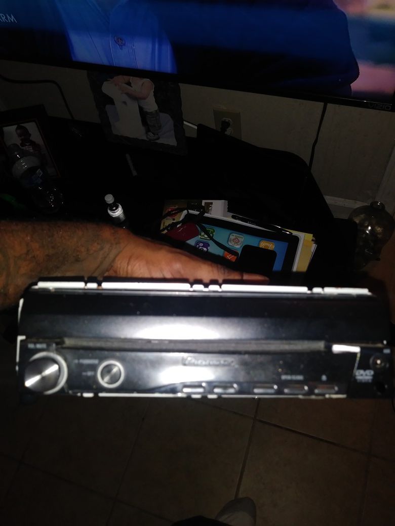 Car Pioneer single din pop out screen stereo