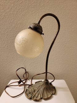 Vintage Brass Lilypad Etched globe lamp