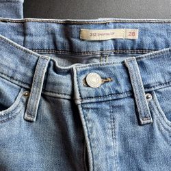Levi’s Shaping Slim