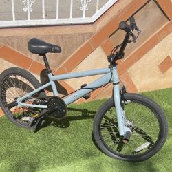 Gt mountain bike 20”