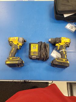 Dewalt Power Drill Set