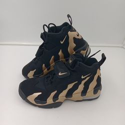 Deion sanders shoes