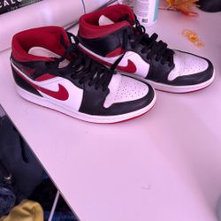 jordan’s size 9.5 us 