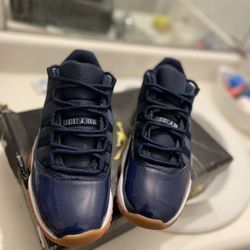AIR JORDAN RETRO 11 LOW “NAVY GUM” SIZE 9.5 R3PŠ