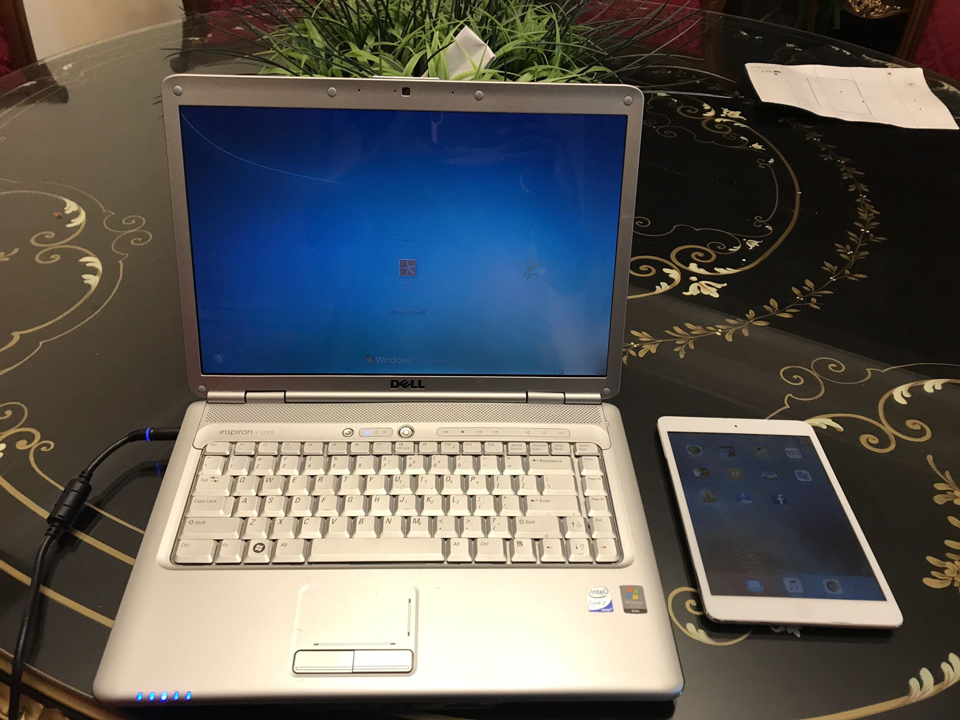 Bundle Dell laptop and iPad mini