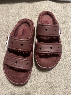 Crocs Fuzzy Slides