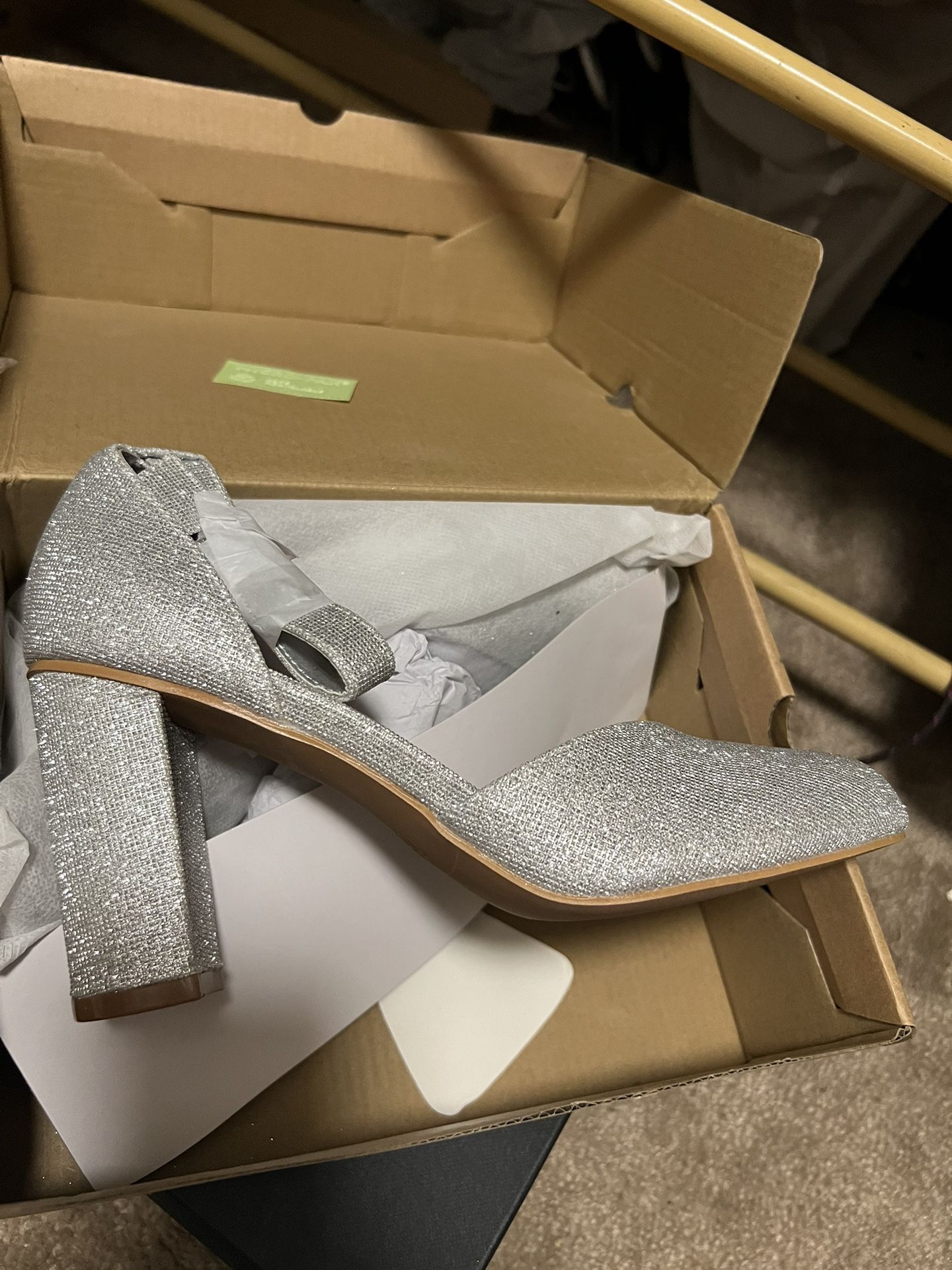 7.5 New Silver Heels