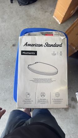 American Standard Moments Elongated Slow-Close Toilet Seat – NEW IN BOX
