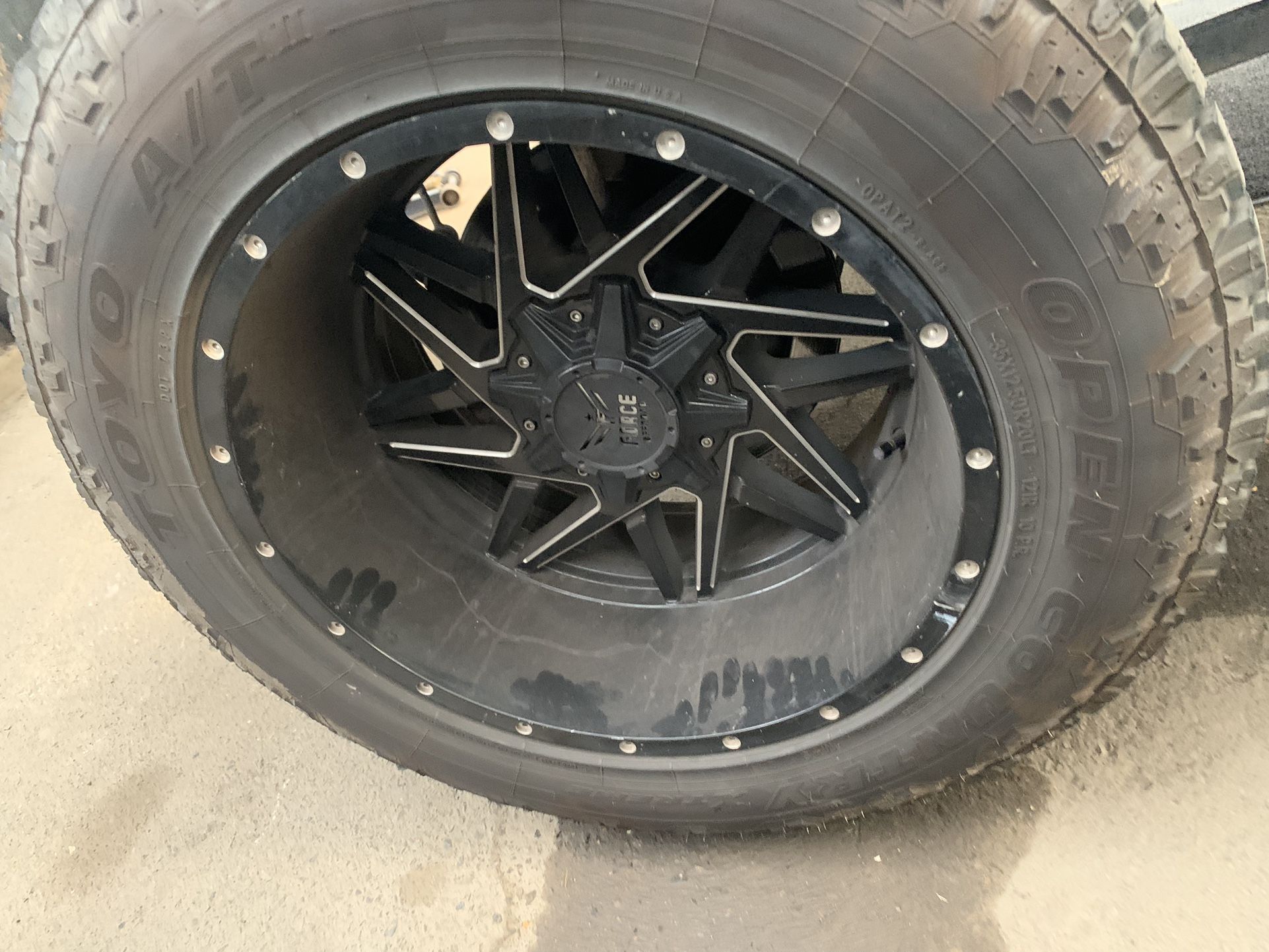 5x139.7 5x135 Universal 5 Lug Wheels 20s for Sale in Selma, CA OfferUp