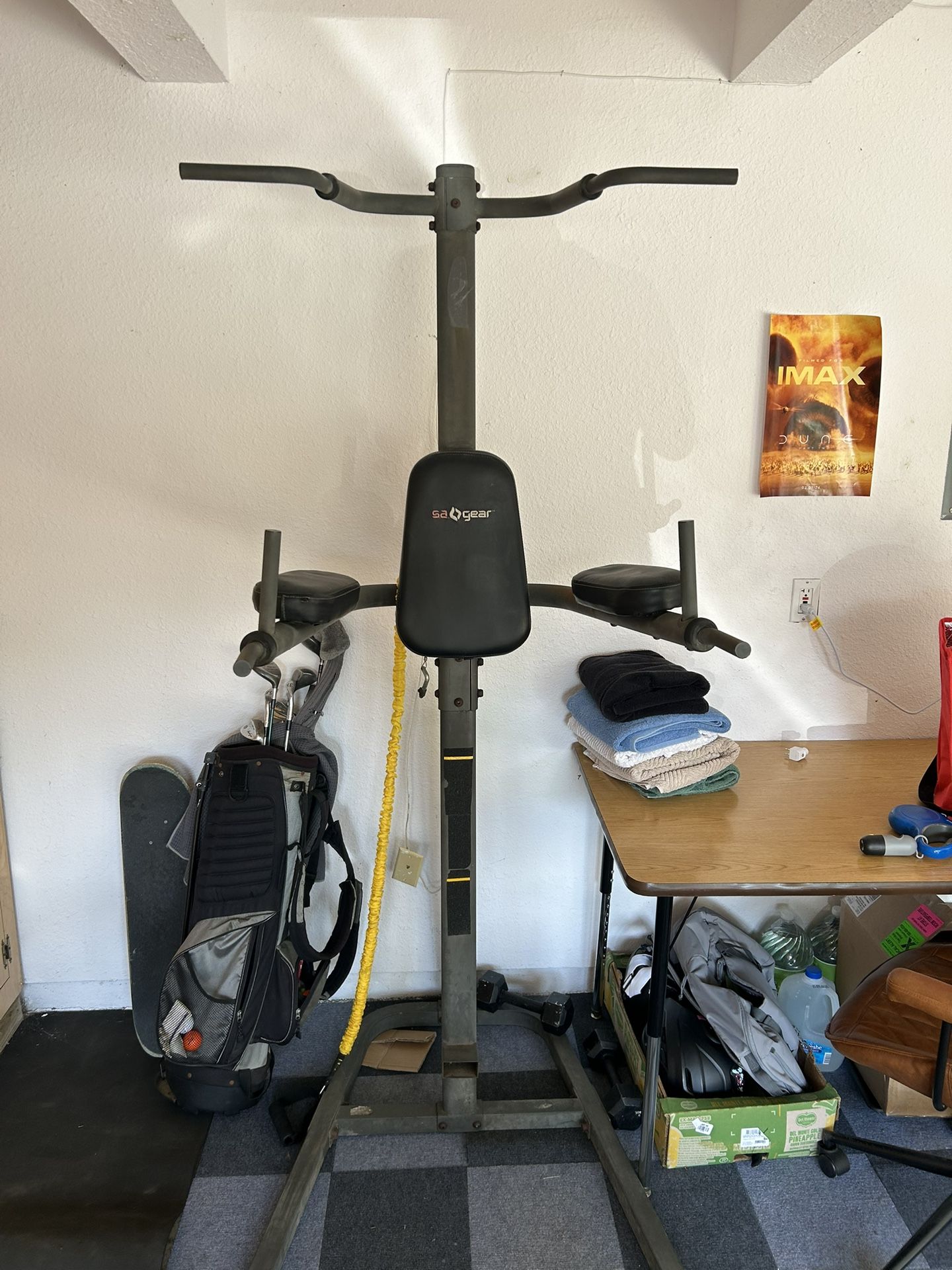 Dip / Pull-up Machine