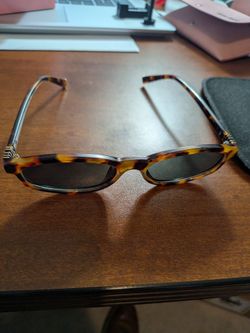 Women's sunglasses designer Miu style. $35. Shipping available