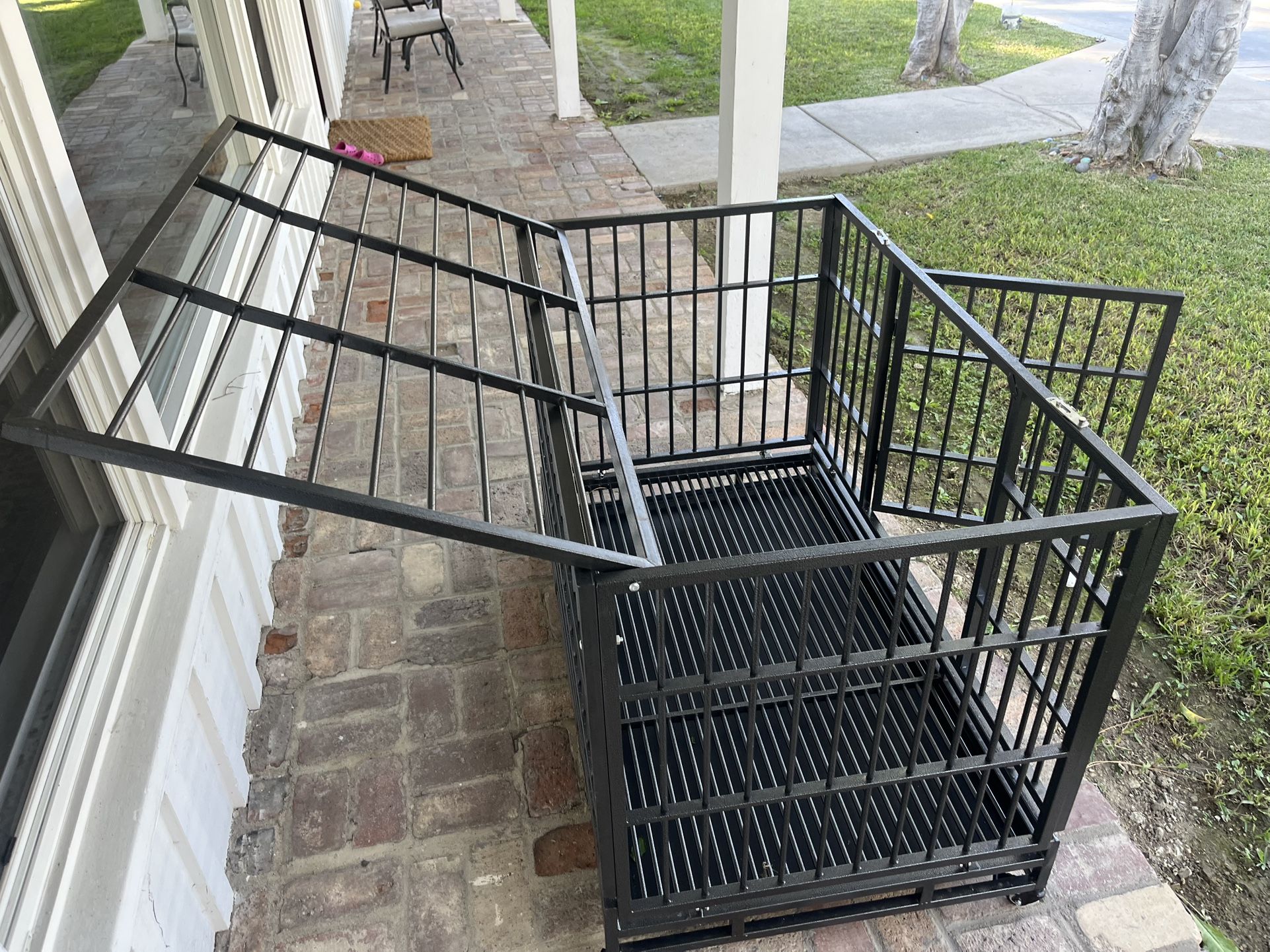 Large Dog Kennel