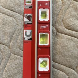 NIB Milwaukee 10-inch magnetic torpedo level.