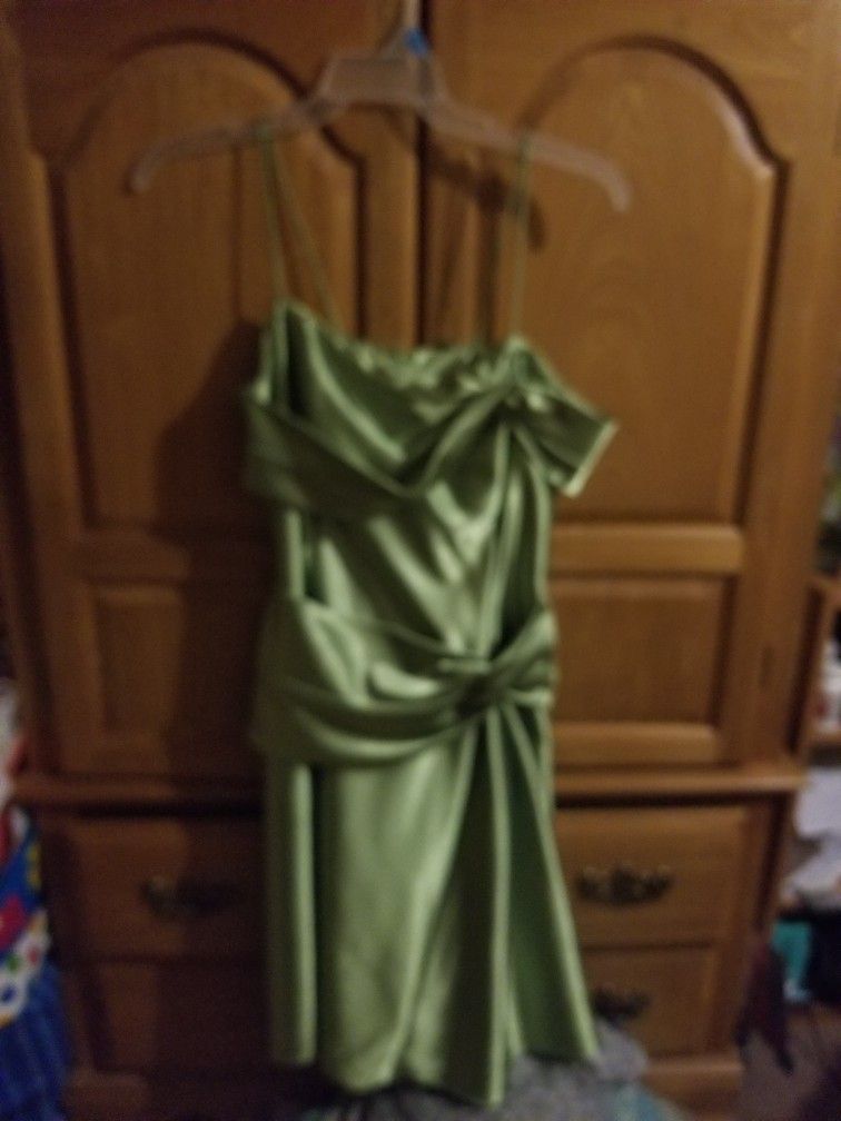 Beautiful Green Dress. 