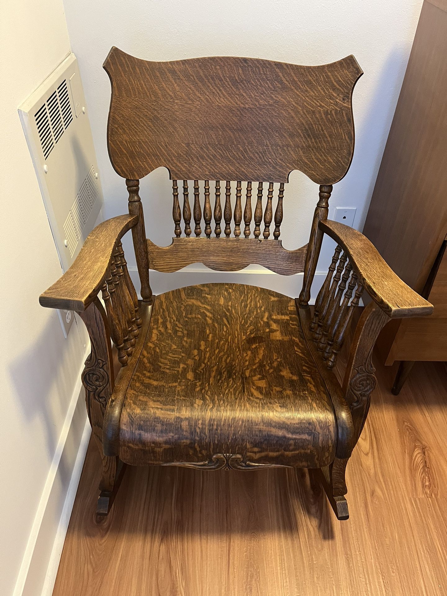 Antique Oak Wood Rocking Chair 