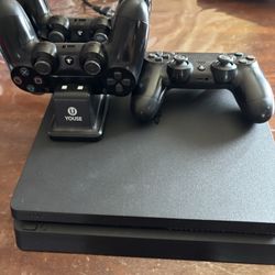 PS4 With Controlers And Games