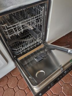 GE dishwasher like new condition