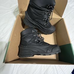 Size 10-Snow boots
