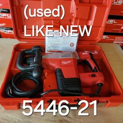 Milwaukee
SDS-MAX Demolition Hammer