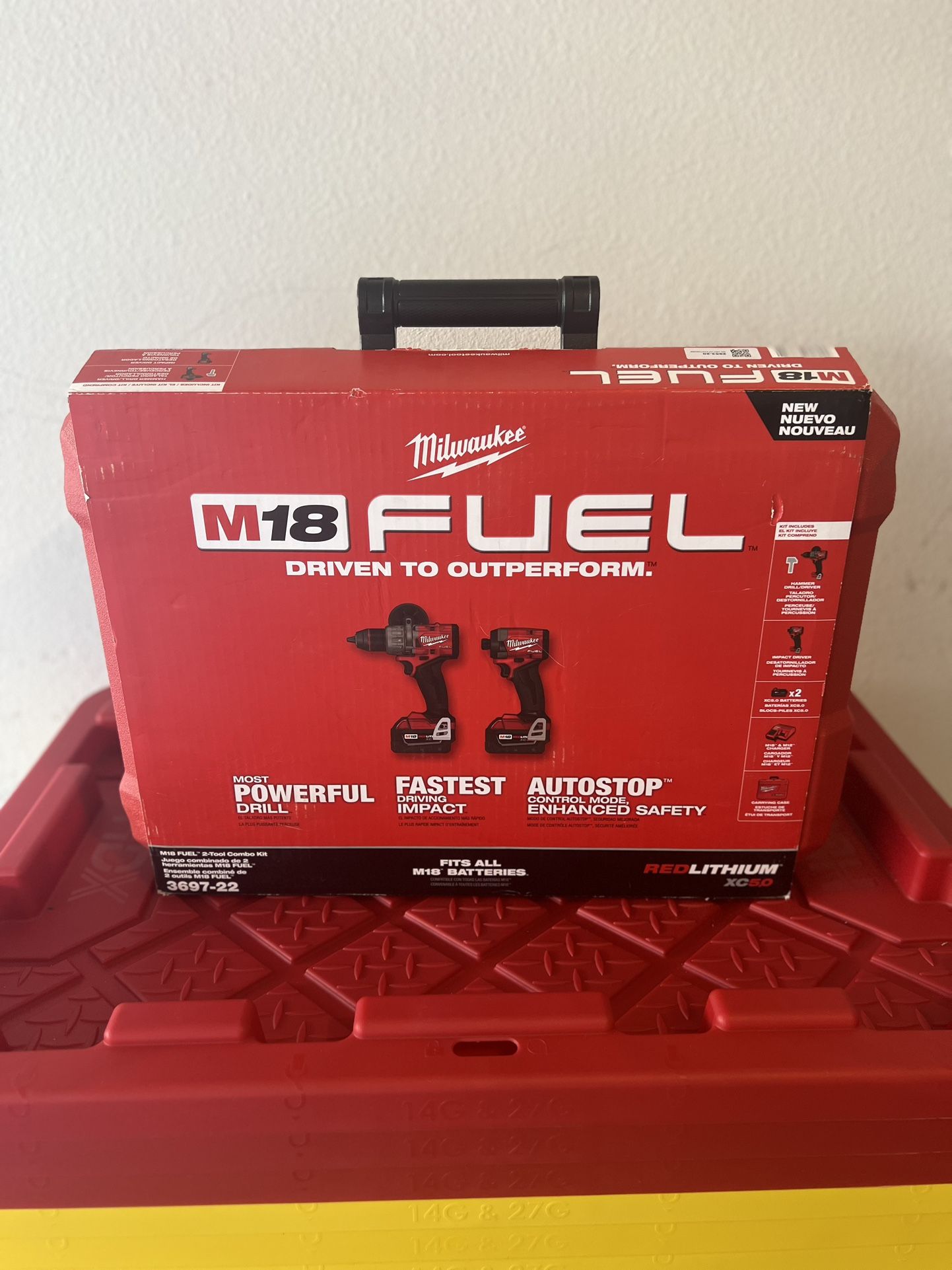 Milwaukee M18 Hammer Drill & Impact Driver Combo Kit.