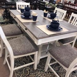 Bolanburg Antique White/Oak Counter Height Set /Dining table and Chairs 