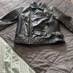 Leather jacket (Medium)