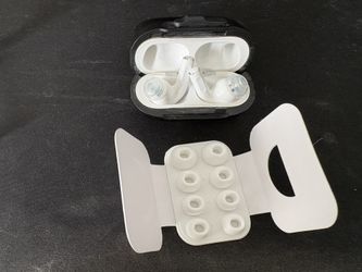AirPods Pro 2 with MagSafe Charging Case (USB-C) Model number: A3048