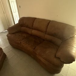 LEATHER COUCH AND 2 MATCHING CHAIRS