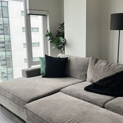 Living Spaces Sofa And Chaise