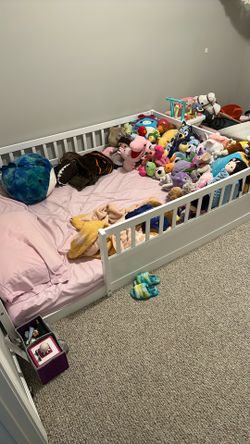 Kids bed frame size full