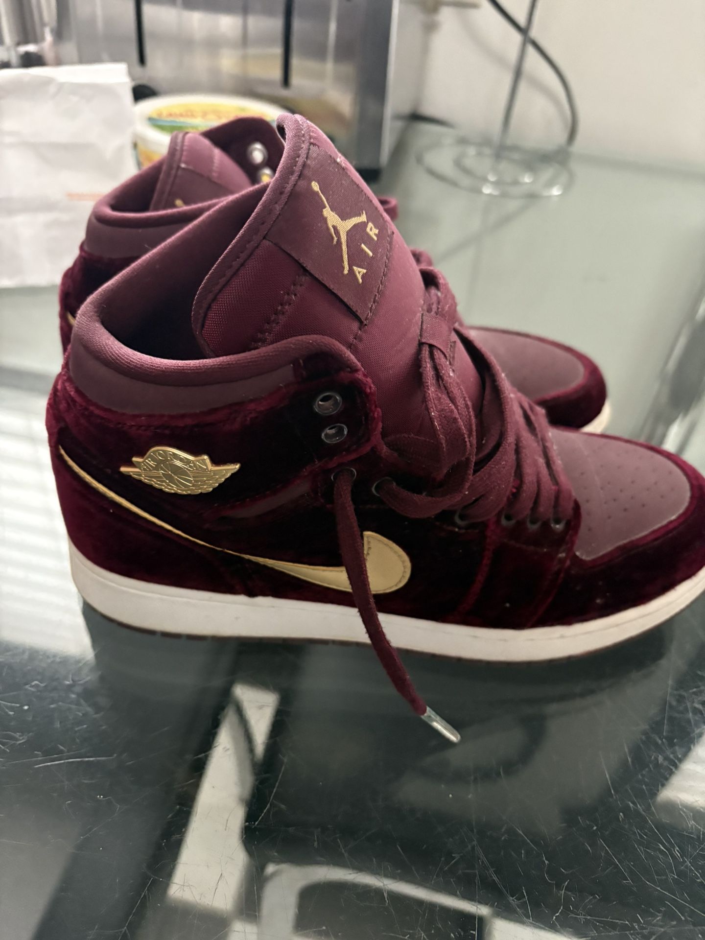 2016 Air Jordan 1 Heiress GG Velvet  Size 6Y