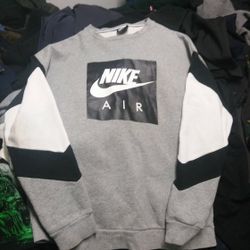 nike  sweatshirt (L)