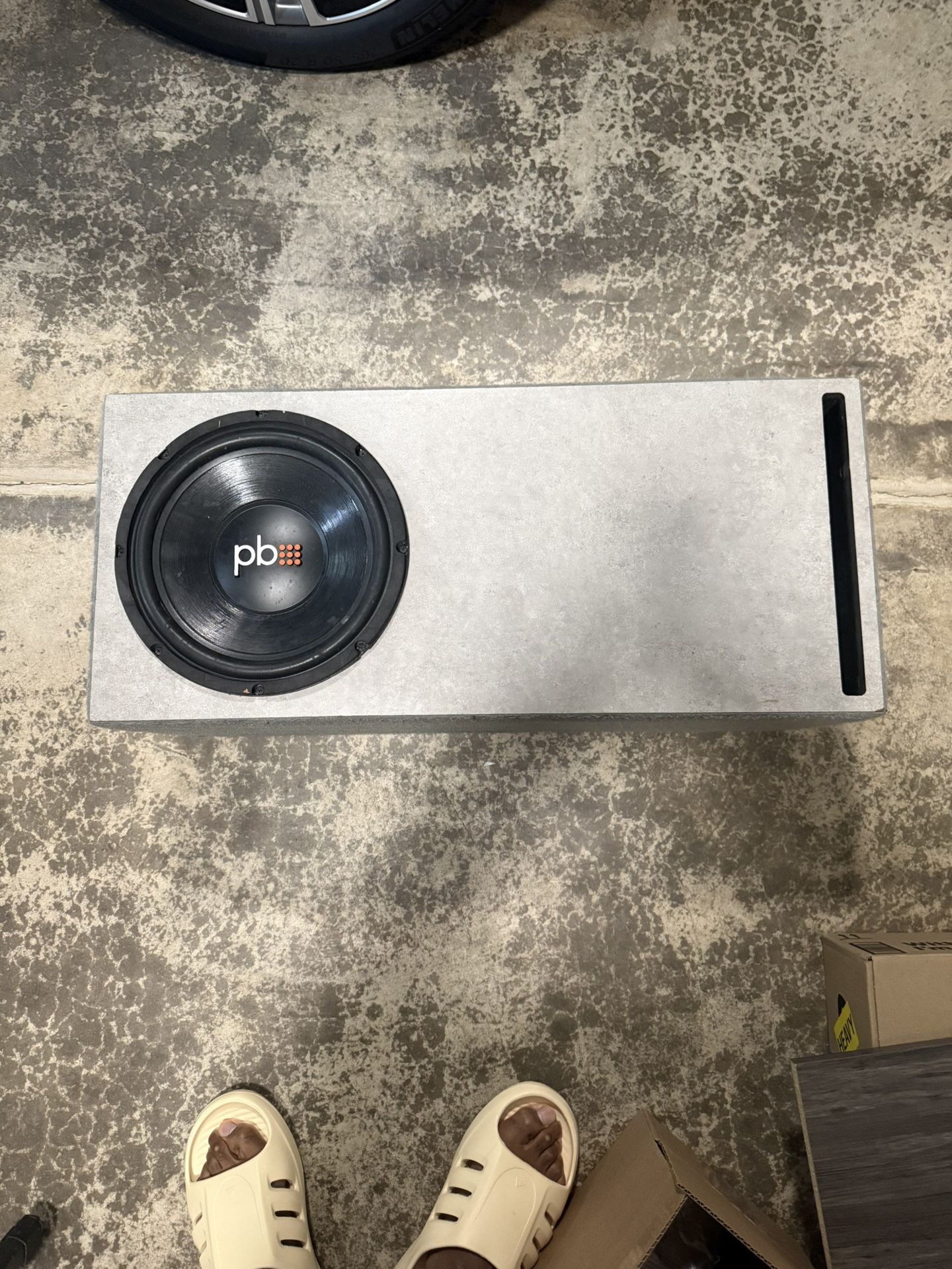 12” Subwoofer with Amp & Control Knob – Great Condition