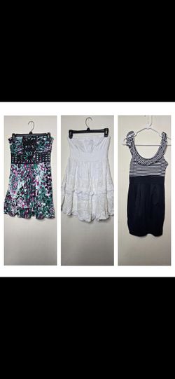 Bundle/Lot Of 3 Size Small Women's Dresses