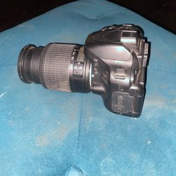 Nikon D5100 Body and one lens