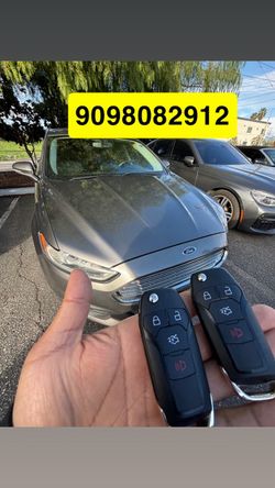 Llaves de autos / car keys and remotes