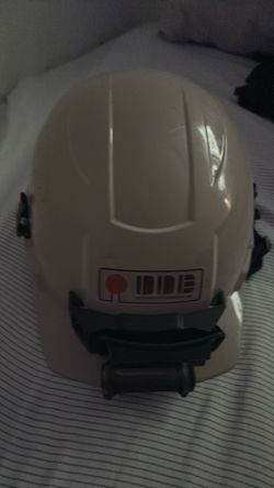 Milwaukee tool helmet