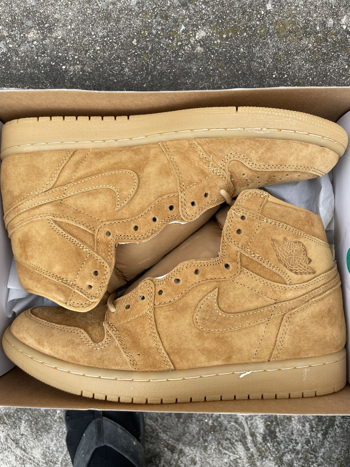 Air Jordan 1 Golden Harvest Size 9.5 Brand New Ds