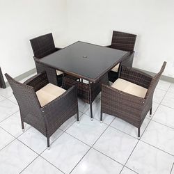 $250 (Brand New) 5pcs wicker dining set indoor outdoor patio furniture 35x35” glass table w/ umbrella cutout, 4 chairs 