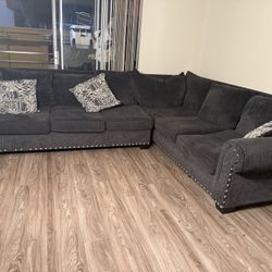 Sectional Couch 