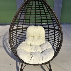 Egg Wicker Chair With Cushion Seat