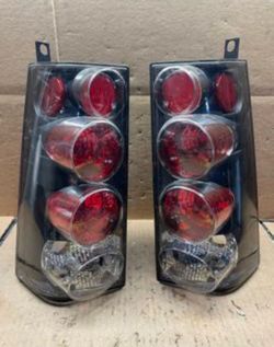 #OT47 2003-2023 GMC SAVANA CHEVY EXPRESS BLACK TAILLIGHT PAIR