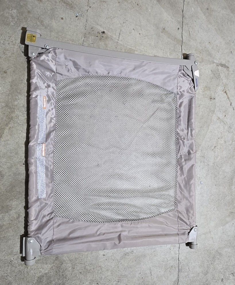 Kolcraft Portable Baby Gate