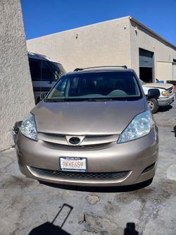 2004 Toyota Sienna