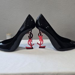 Saint Laurent Patent Leather Pumps