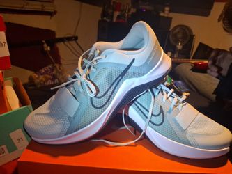 leryA modal to view all product images in detail.
Nike-(WMNS) Nike MC Trainer 2 'Light Silver Mica Green'