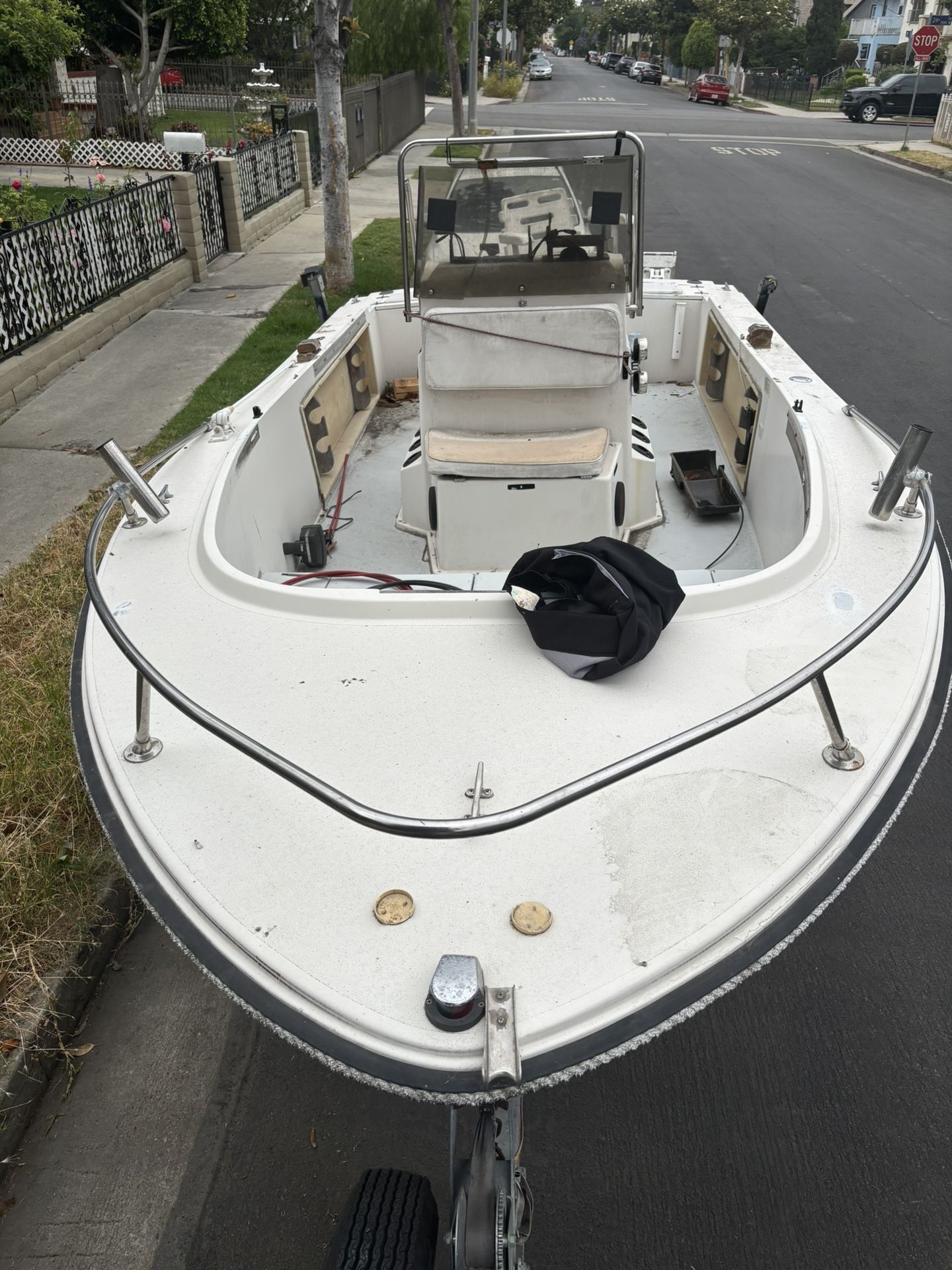 1989 Wellcraft 18 ft center console