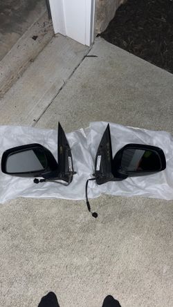 2005-2021 Nissan Frontier side view mirror set
