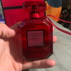 Victoria Secret Bombshell Perfume Intense Eau Da Parfum